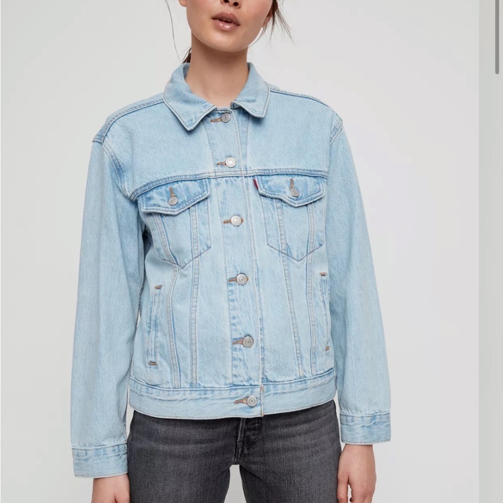LEVIS The Ex-Boyfriend Trucker Premium Jacket Light Wash Oversized Size S